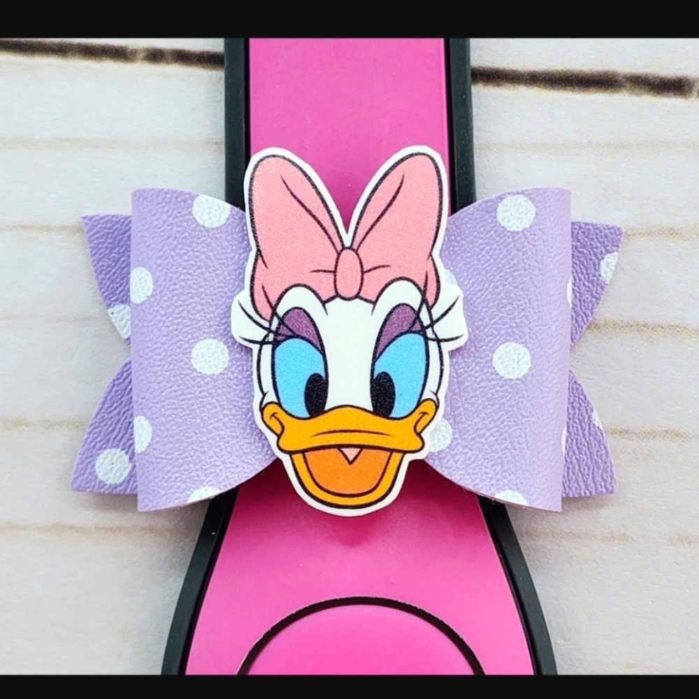 Daisy Duck Magic Band Bow